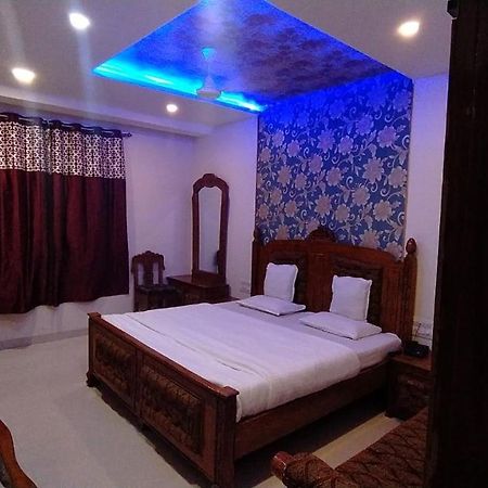 Hotel Shalimar Executive, Uran Islampur Peth  Extérieur photo