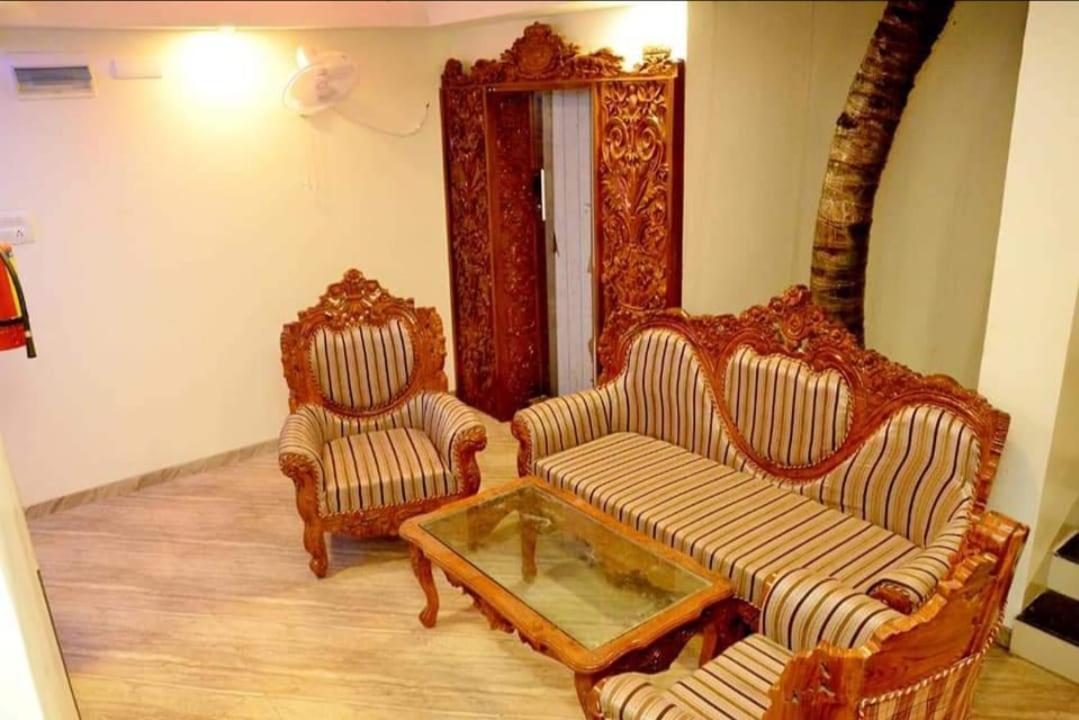 Hotel Shalimar Executive, Uran Islampur Peth  Extérieur photo