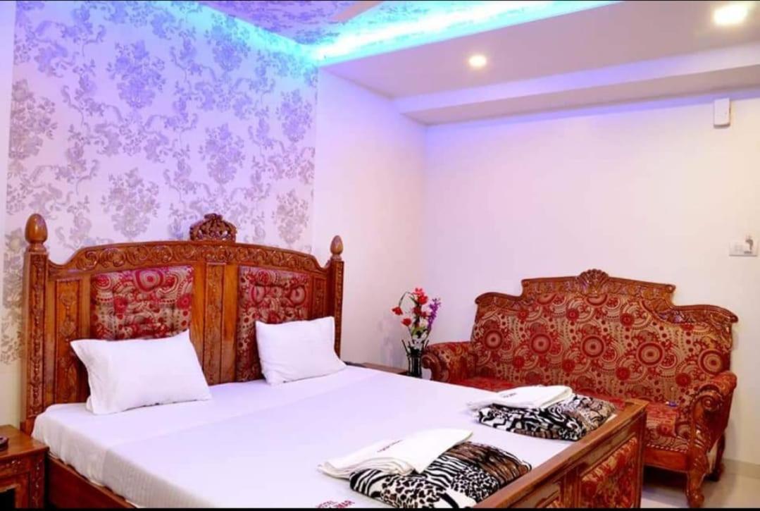 Hotel Shalimar Executive, Uran Islampur Peth  Extérieur photo